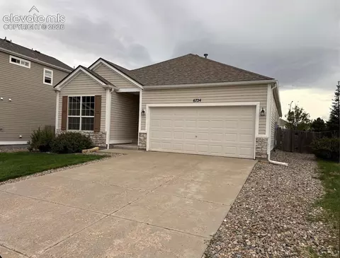 6724 Harvey Ln, Colorado Springs, CO 80923