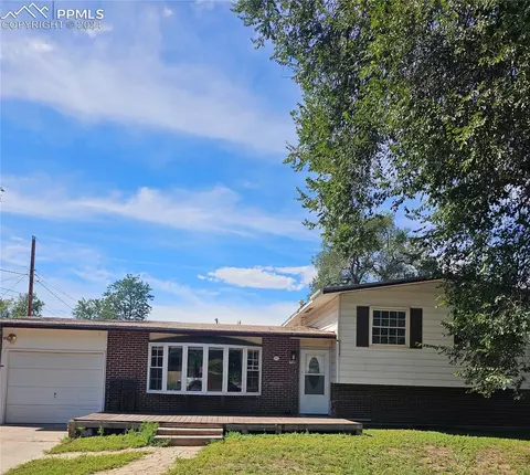 601 Dean Dr, Colorado Springs, CO 80911