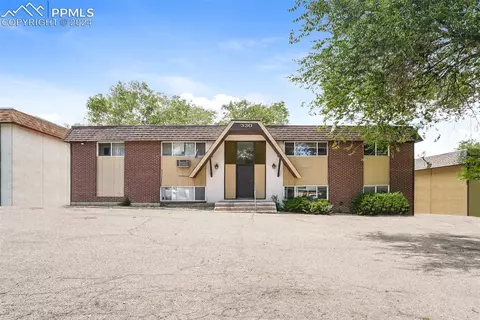 330 Vehr Dr, Colorado Springs, CO 80916