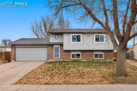 1245 Bayberry Dr, Colorado Springs, CO 80916