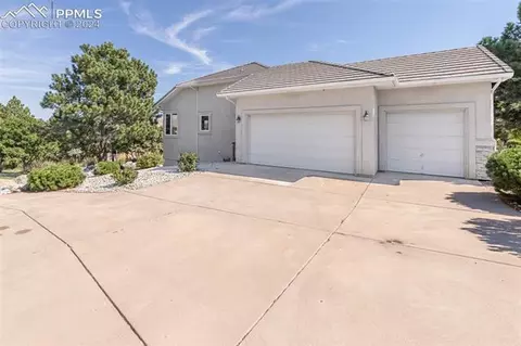 1530 Rockhurst Blvd, Colorado Springs, CO 80918