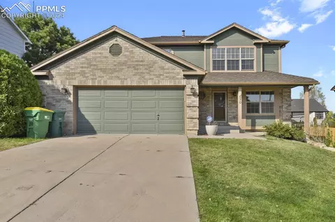 670 Robinglen Ct, Colorado Springs, CO 80906