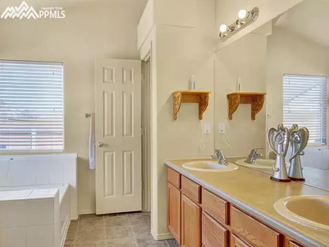 10328 Mt Evans Dr, Peyton, CO 80831 photo 10