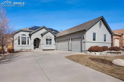 5834 Wolf Village Dr, Colorado Springs, CO 80924