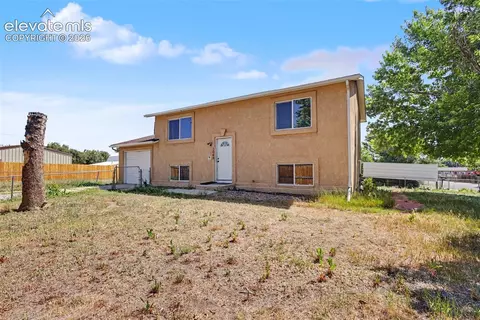 1049 Cambridge Ave, Colorado Springs, CO 80906