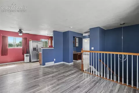 1049 Cambridge Ave, Colorado Springs, CO 80906