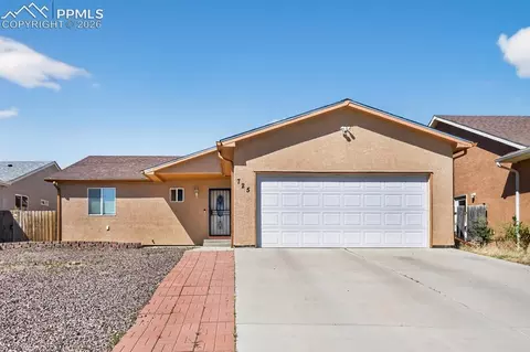 725 S Norwood Ave, Pueblo, CO 81001