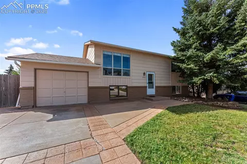2775 El Capitan Dr, Colorado Springs, CO 80918