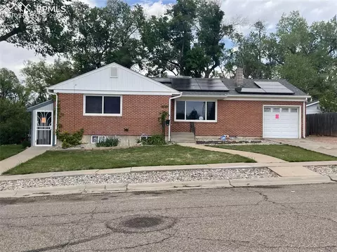 1025 Liberty Ln, Pueblo, CO 81001