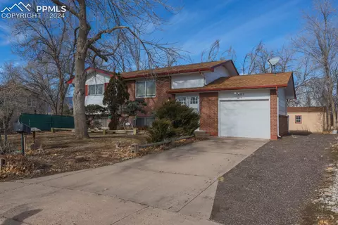 403 De La Vista Cir, Colorado Springs, CO 80911