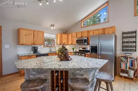565 Ridge Rd, Divide, CO 80814 photo 7