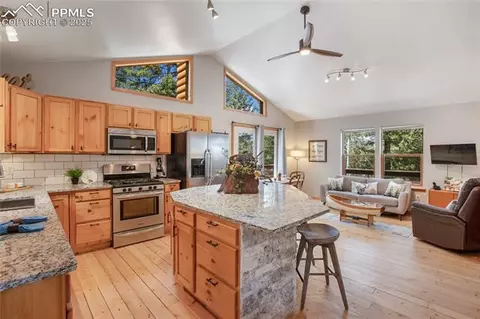 565 Ridge Rd, Divide, CO 80814 photo 6