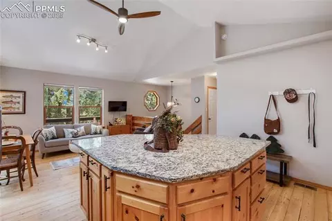 565 Ridge Rd, Divide, CO 80814 photo 8