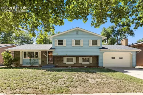 1228 Fagin Dr, Colorado Springs, CO 80915