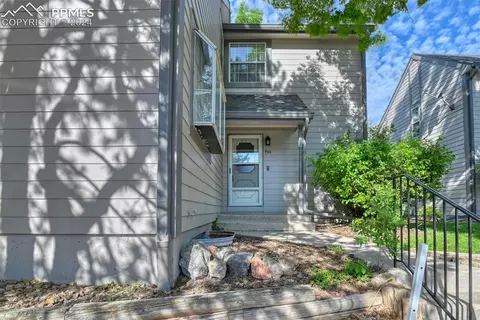 406 Cobblestone Dr, Colorado Springs, CO 80906