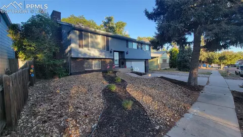4648 Ridgeglen Rd, Colorado Springs, CO 80918