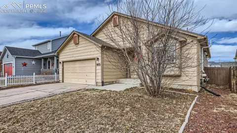 8473 Dassel Dr, Fountain, CO 80817