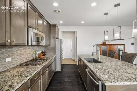 Kitchen - 21447 E Union Pl, Aurora, CO 80015 photo 4 of 5