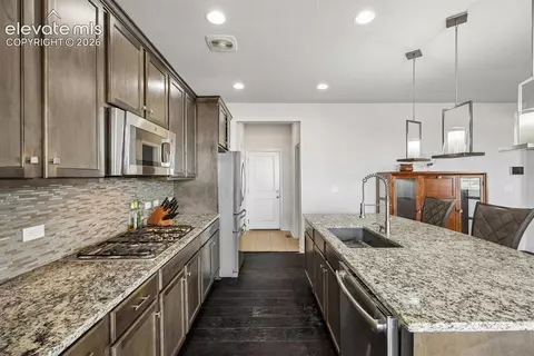 Kitchen - 21447 E Union Pl, Aurora, CO 80015 photo 3 of 5