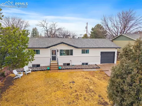 622 Paradise Ln, Colorado Springs, CO 80904