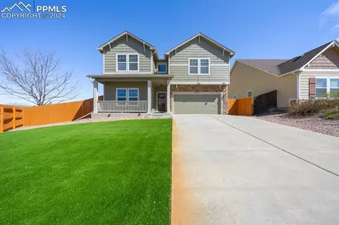 3633 Winter Sun Dr, Colorado Springs, CO 80925