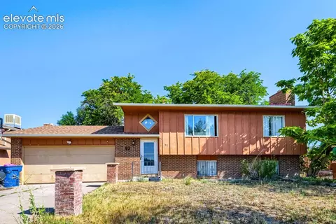 93 Regency Blvd, Pueblo, CO 81005