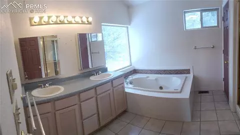47 Vail Creek Dr, Divide, CO 80814 photo 11