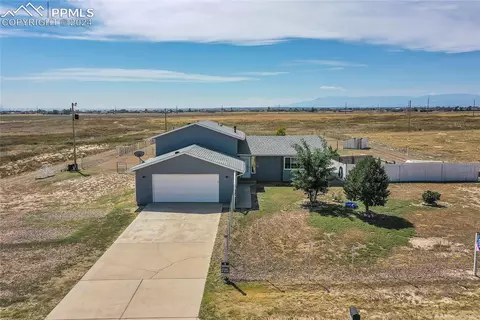 860 E Linda Ave, Pueblo West, CO 81007