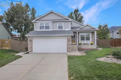 1477 Canoe Creek Dr, Colorado Springs, CO 80906