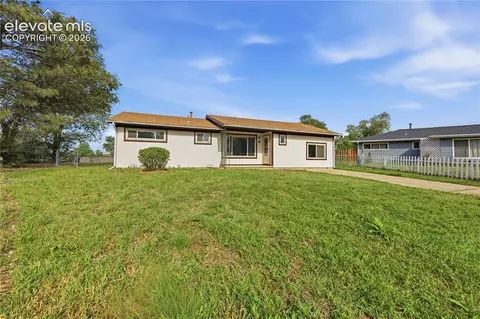 72 Doris Dr, Colorado Springs, CO 80911