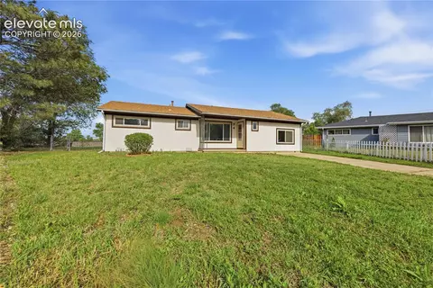 72 Doris Dr, Colorado Springs, CO 80911