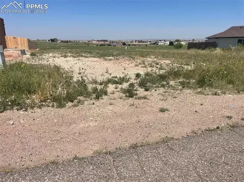 701 E Clarion Dr, Pueblo West, CO 81007