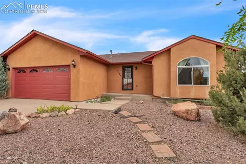 6105 Straight Arrow Pt, Fountain, CO 80817
