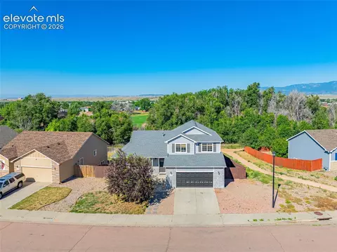 11185 Falling Star Rd, Fountain, CO 80817
