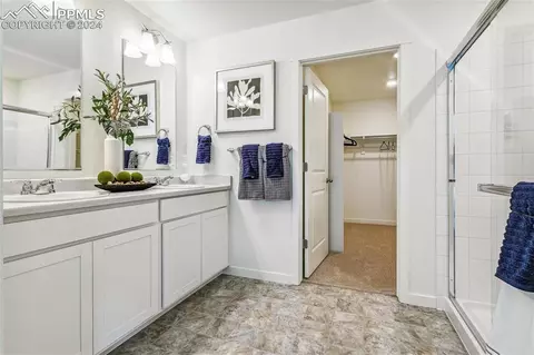 Bath - 2243 Still Meadows Ct, Monument, CO 80132 photo 2 of 4