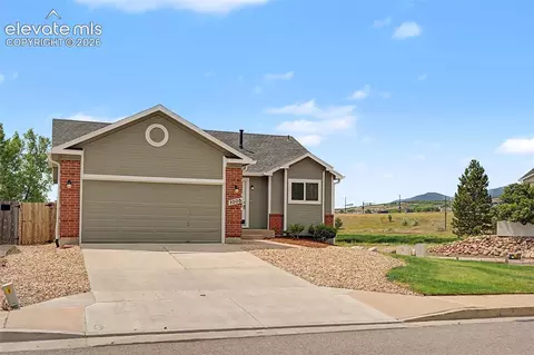 1005 Scarlet Oak Dr, Colorado Springs, CO 80906