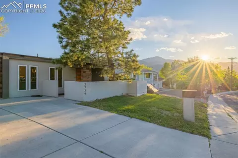 2729 King St, Colorado Springs, CO 80904