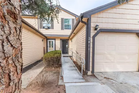 2411 Lexington Village Ln, Colorado Springs, CO 80916