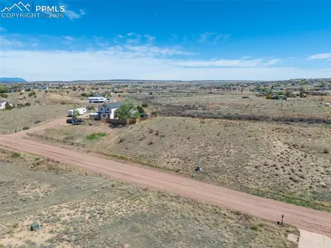 526 S Chimazo Dr, Pueblo West, CO 81007