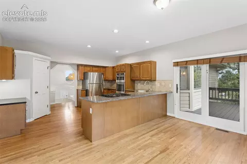 Kitchen - 19975 Doewood Dr, Monument, CO 80132 photo 5 of 6