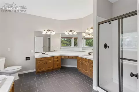 Bath - 19975 Doewood Dr, Monument, CO 80132 photo 1 of 4