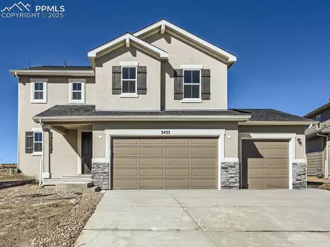 3433 Bella Notte Dr, Pueblo, CO 81001