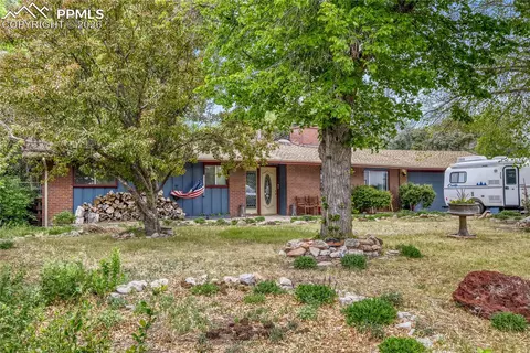 415 Chamberlin Pl, Colorado Springs, CO 80906