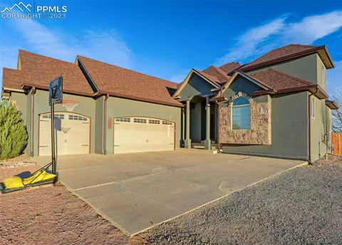 1421 E Farley Ave, Pueblo West, CO 81007