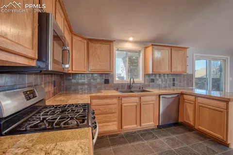 10950 Squawbush Loop, Peyton, CO 80831 photo 9