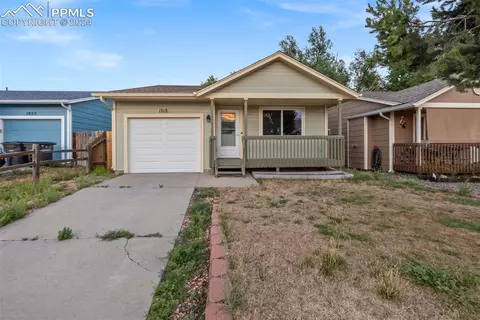 1018 Grinde Dr, Fountain, CO 80817