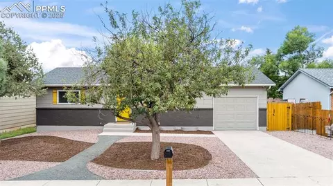 1784 Mineola St, Colorado Springs, CO 80915