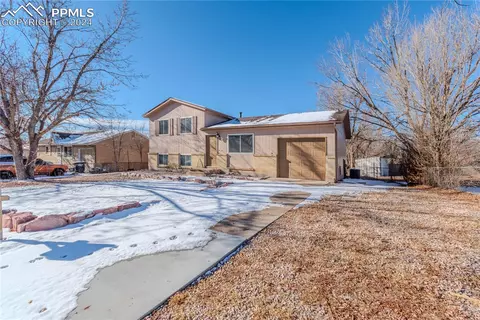 206 Milton Dr, Colorado Springs, CO 80910