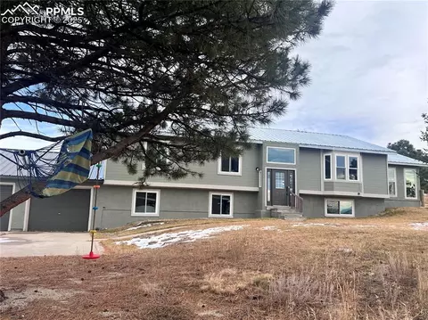 8545 Moss Rock Rd, Colorado Springs, CO 80908