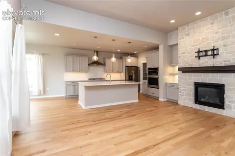 Living - 330 E Lost Pines Dr, Monument, CO 80132 photo 2 of 5